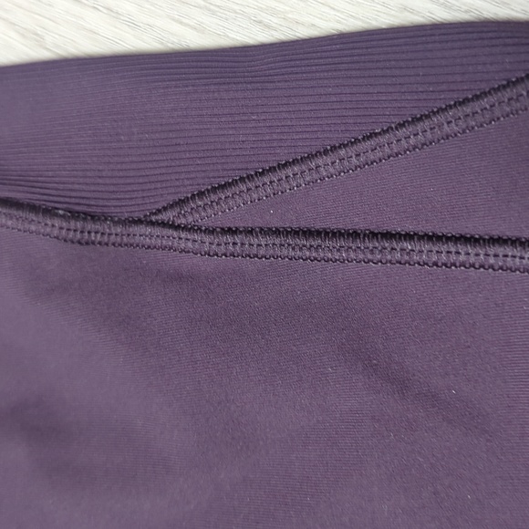Lululemon, On Your Mark Crop, Size 6, Black Cherry - Picture 8 of 11